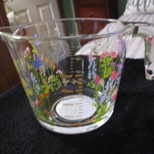DG Dolly Parton Wildflowers Spring 2026 2 Cup Glass Measuring Cup